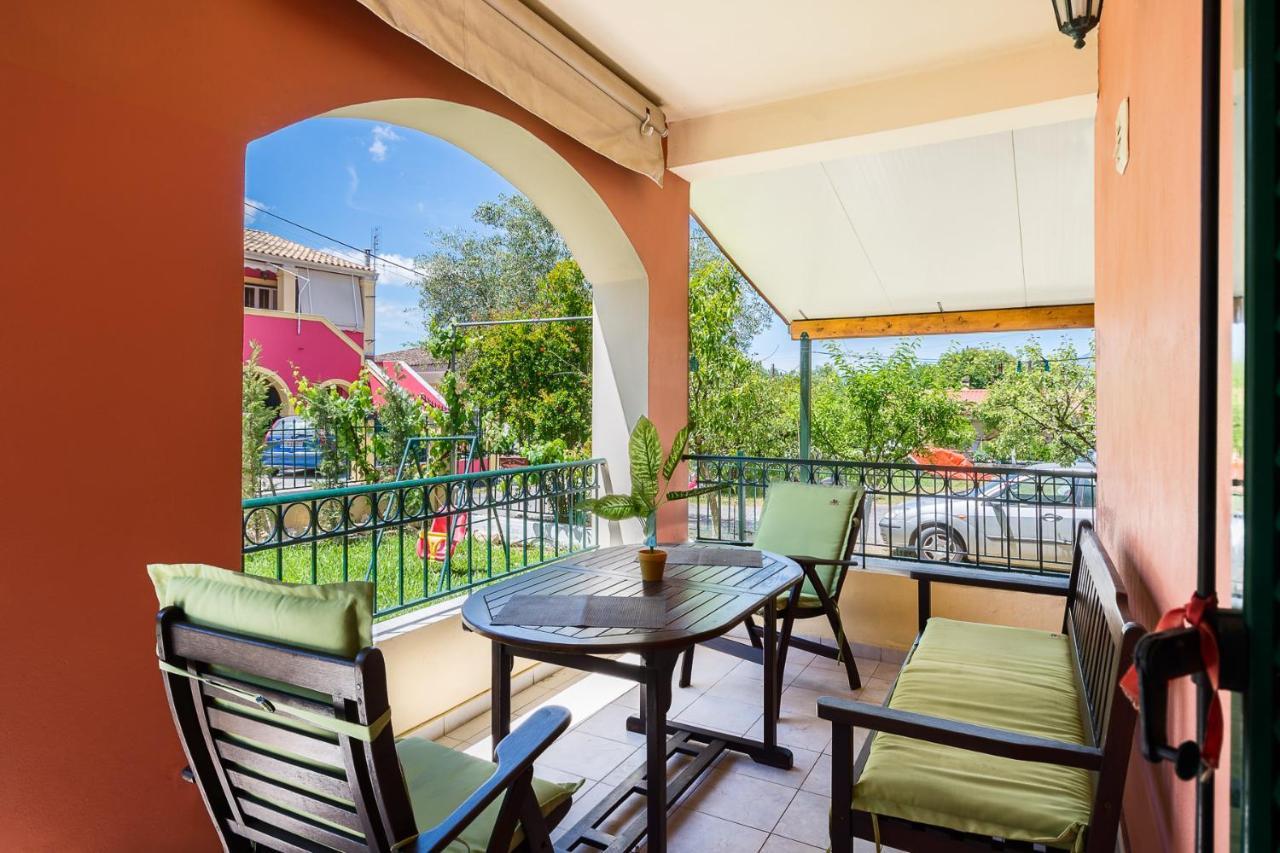 Michael Apartments Alepou Luaran gambar