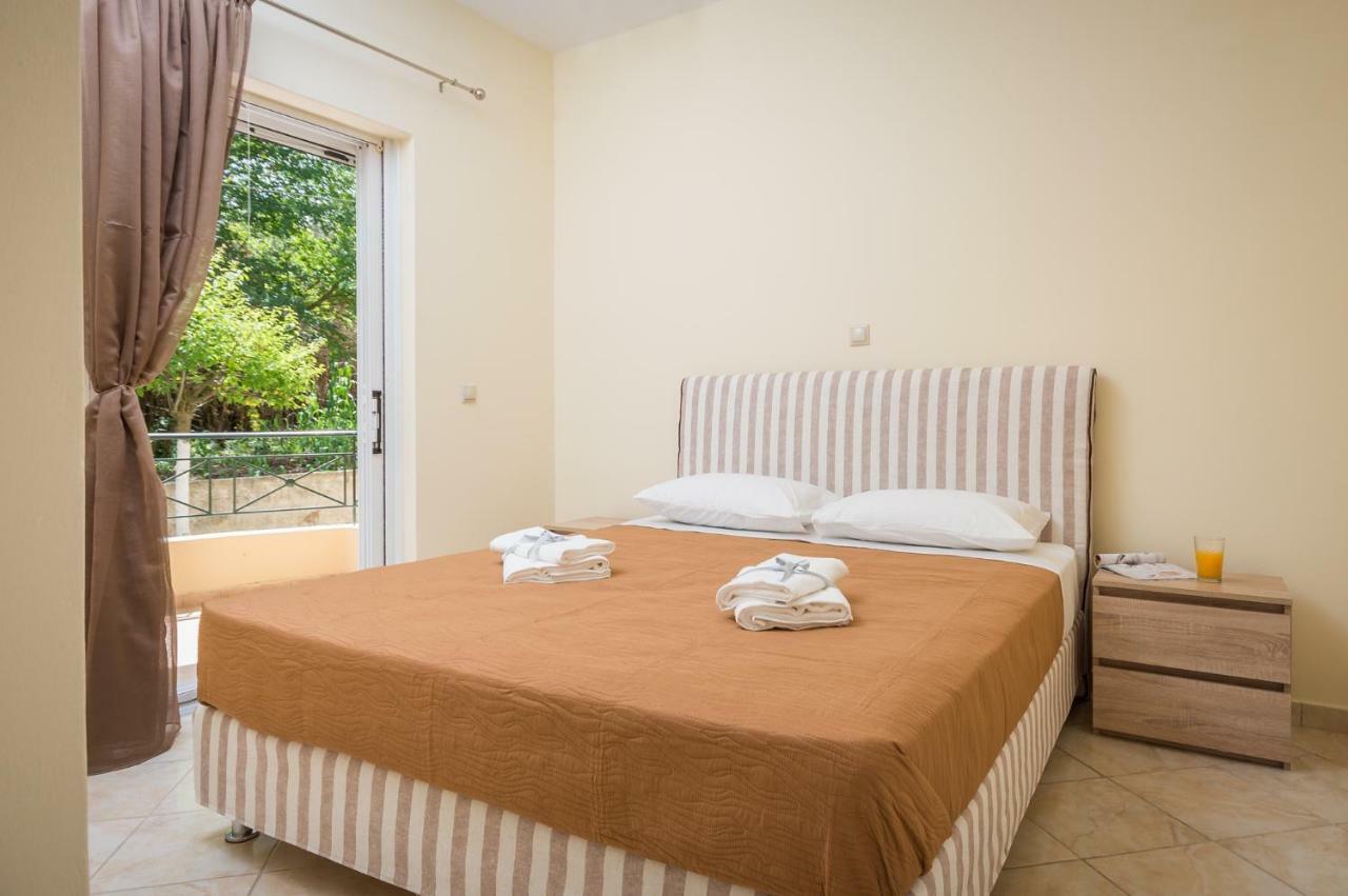 Michael Apartments Alepou Luaran gambar